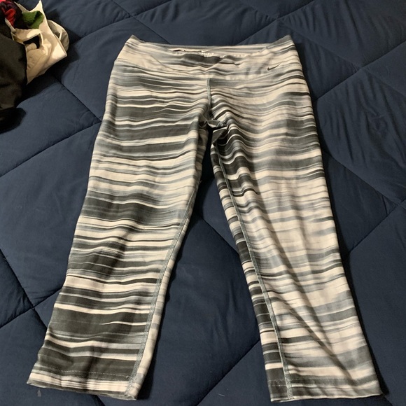Nike Pants - Nike women’s workout pants